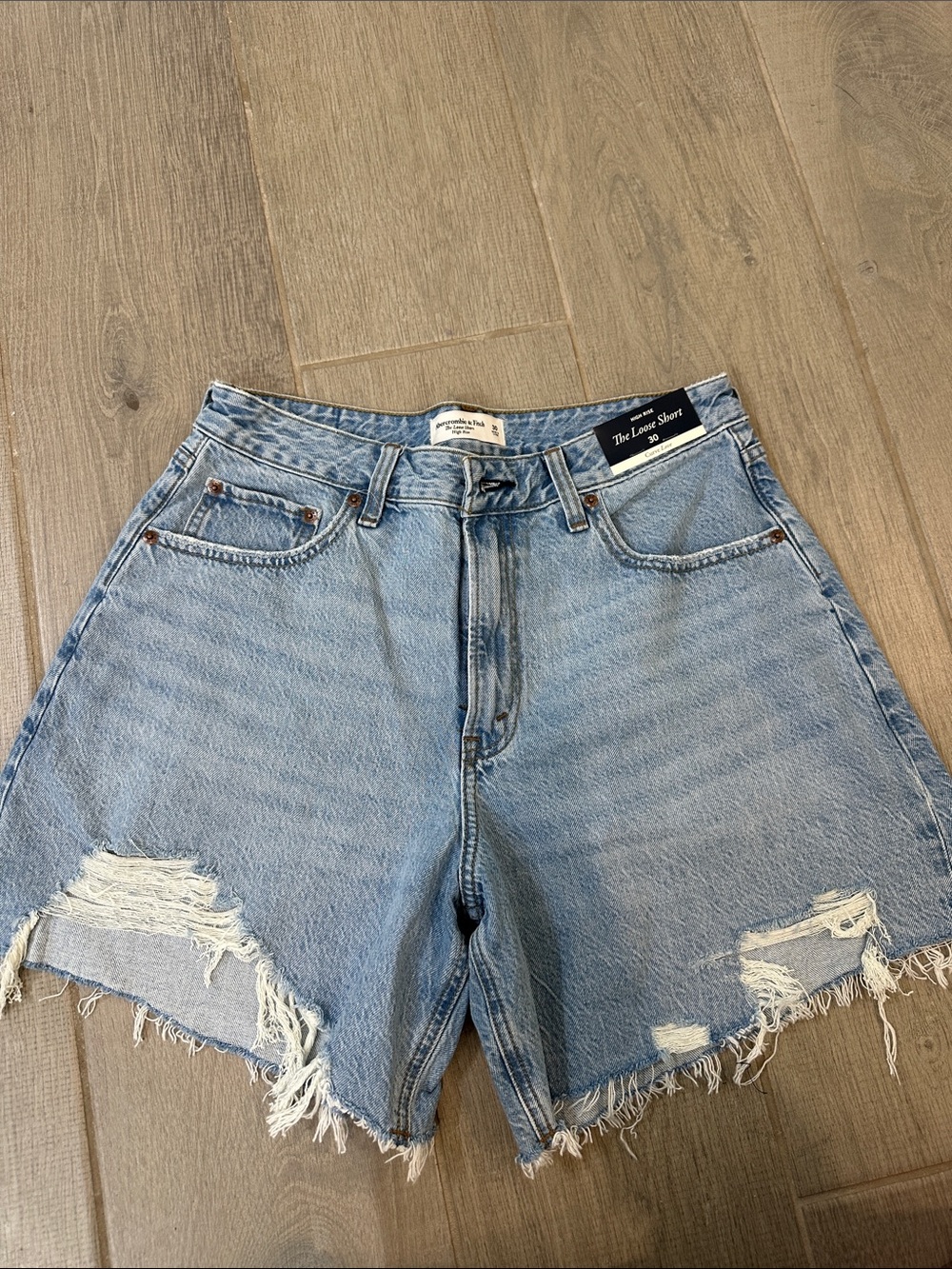 BNWT Abercrombie & Fitch Light Blue Distressed Denim Shorts